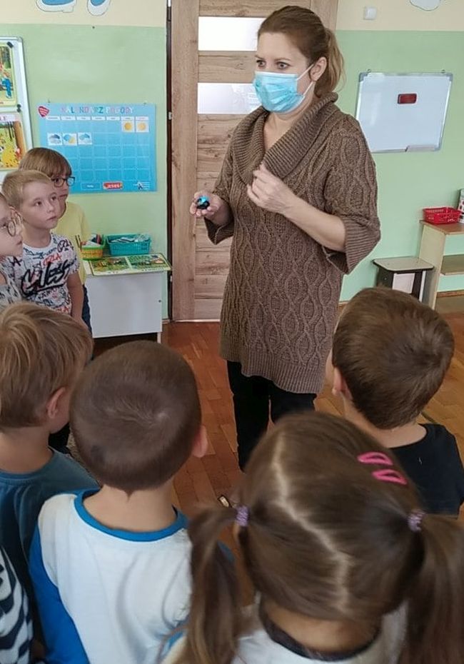 Na zdjęciu prowadząca i sześciolatki Miejskiego Przedszkola nr 2 Szkół w Hrubieszowie