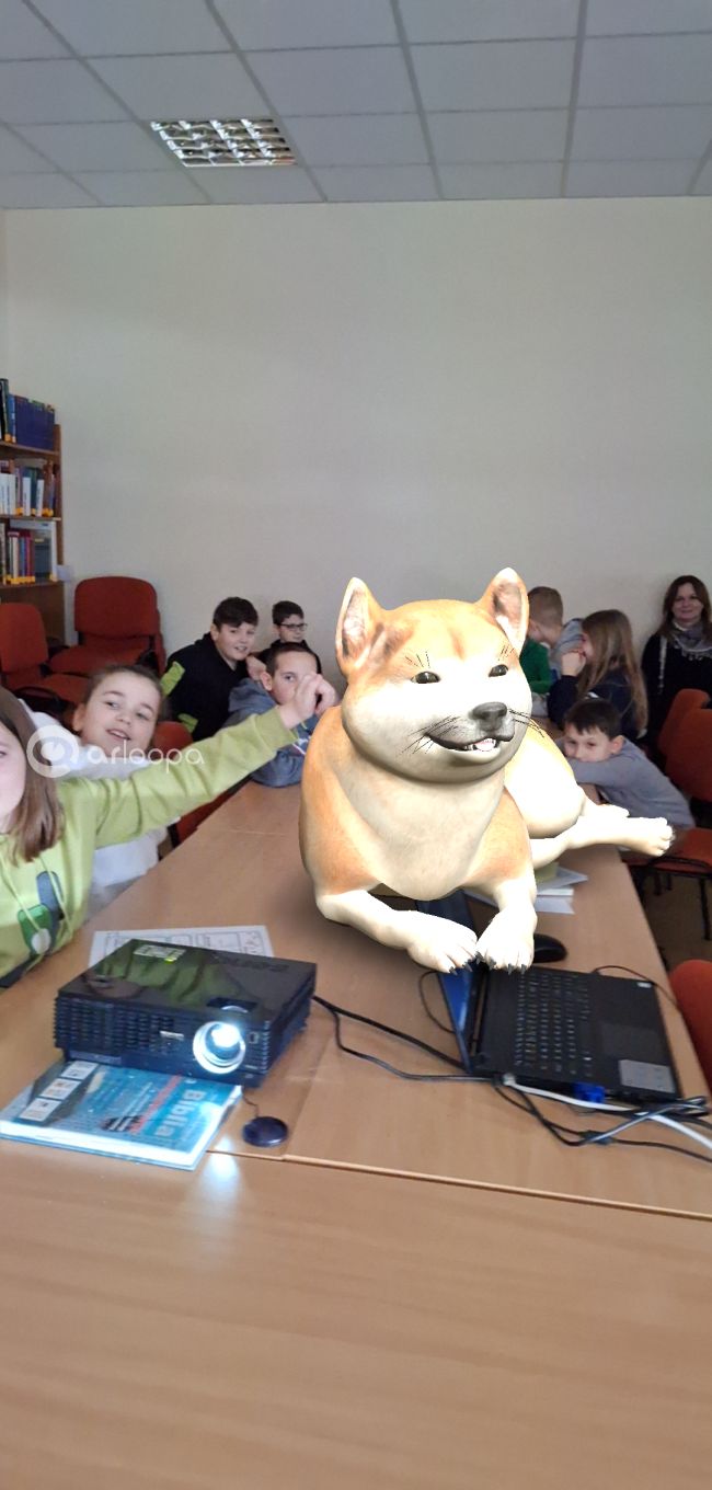 uczniowie w trakcie zajęć