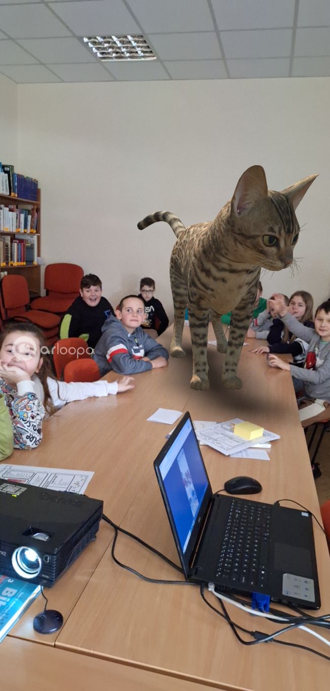 uczniowie w trakcie zajęć