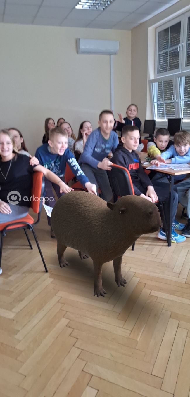 uczniowie w trakcie zajęć