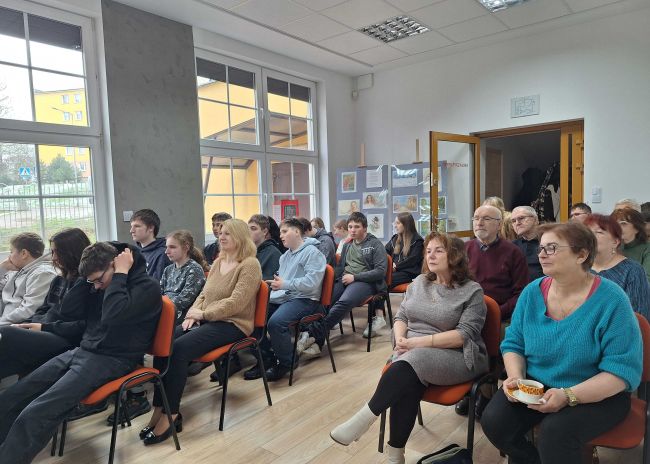 na zdjęciu uczestnicy spotkania