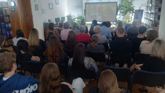 Na zdjęciu utorka pani prof. Sabina Bober