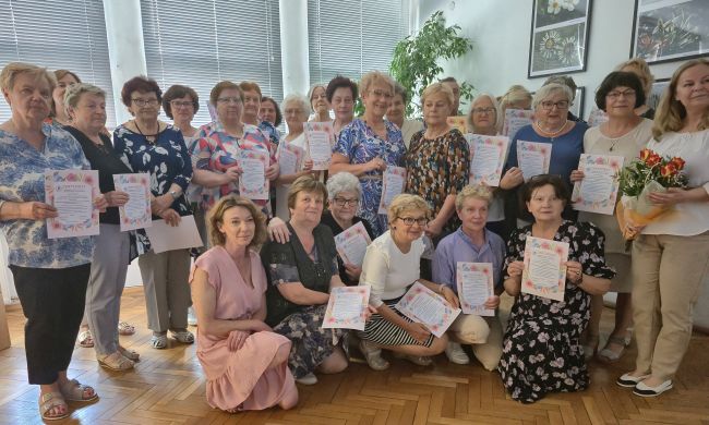 Zdjęcie grupowe słuchaczy UTW