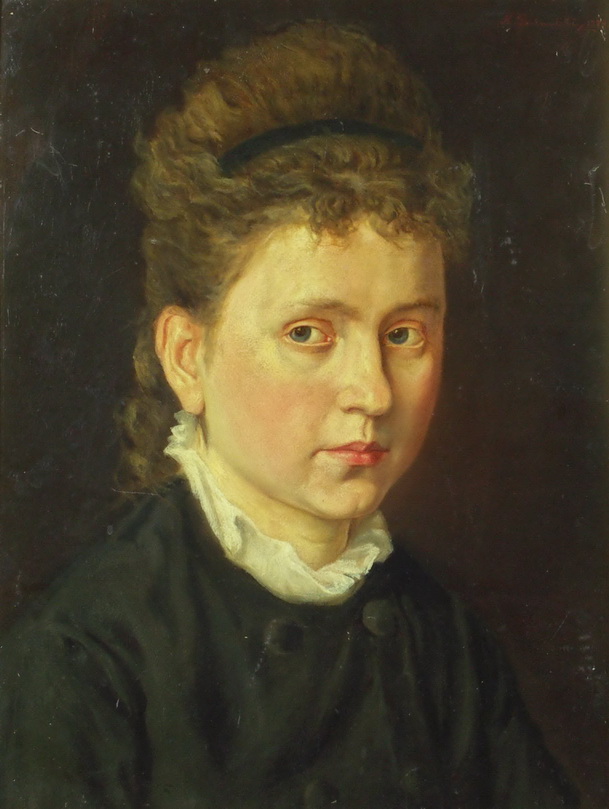 Portret Elizy Orzeszkowej namalowany przez Kazimierza Pochwalskiego w 1879 roku. Eliza Orzeszkowa jest ujęta z profilu, ubrana w ciemny strój z dużymy guzikami, ma włosy gęste, lekko zakręcone, zaczesane do tyłu, na głowie ma opaskę